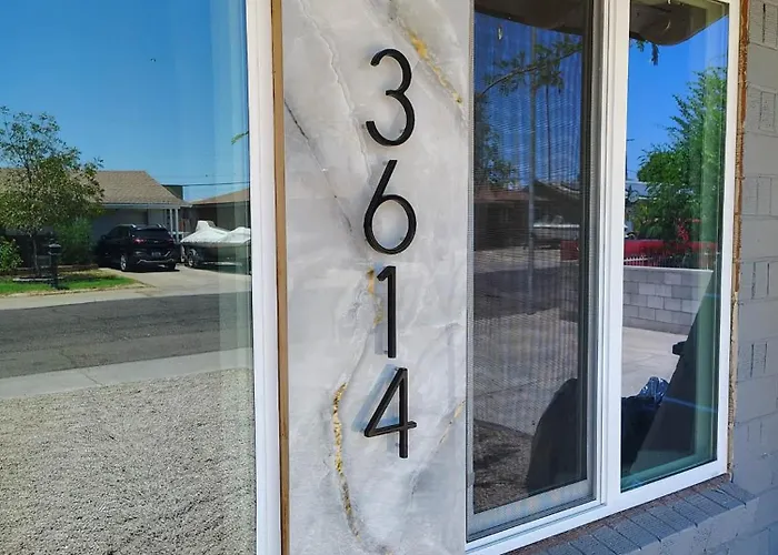 3614 N 48th Ave Homestay *